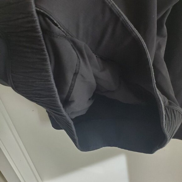 Lululemon Black Stress Less Pullover Sweater Size 8 - Picture 12 of 13
